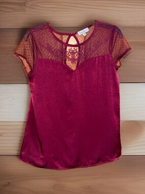 Crave Fame Women’s Burgundy Satin Short-Sleeve Blouse w/Lace-M-EC